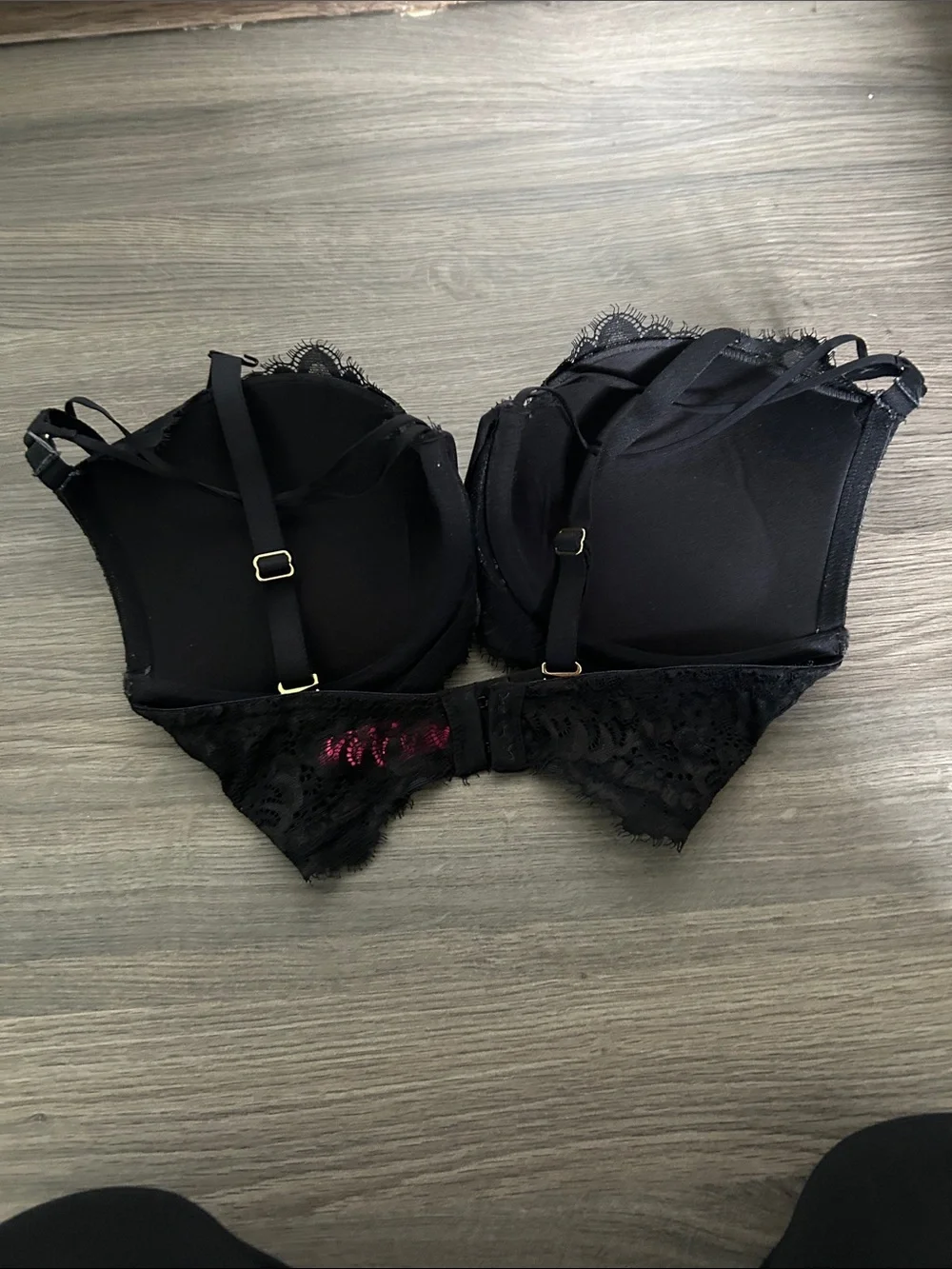 La SENZA Black Lace Strappy V-Plunge Bralette (Size 32DD) - Picture 3 of 5